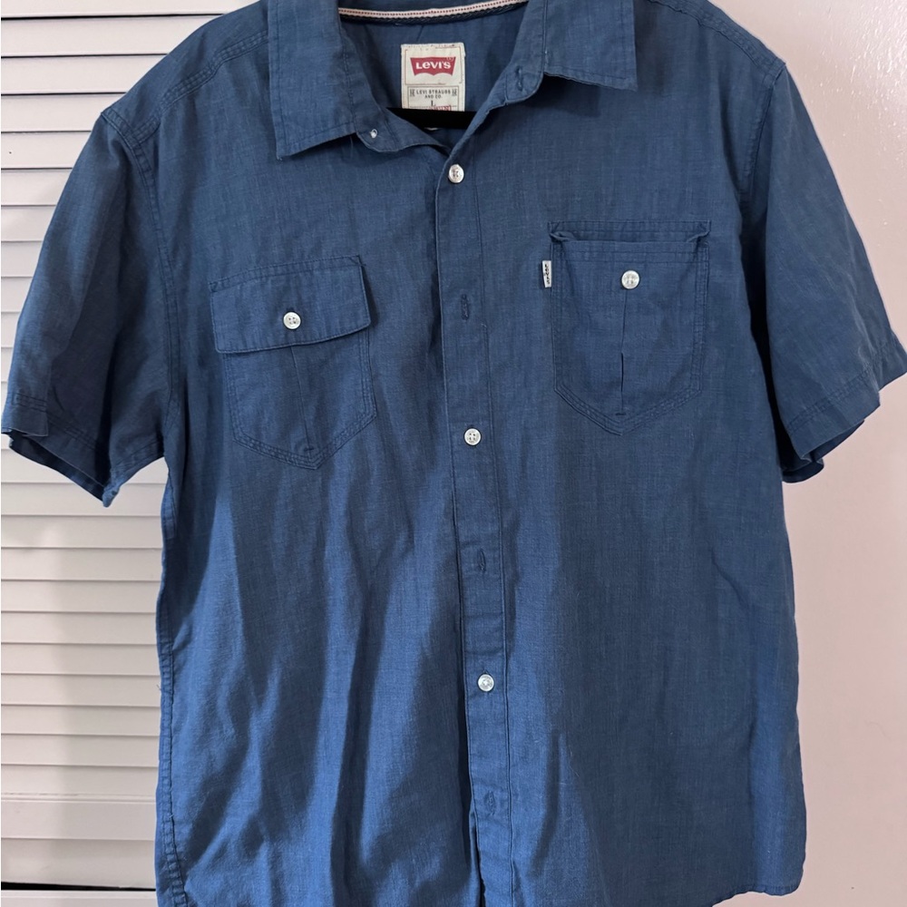 Levi's Men's Short-Sleeve Button-Down Shirt in Dark Blue